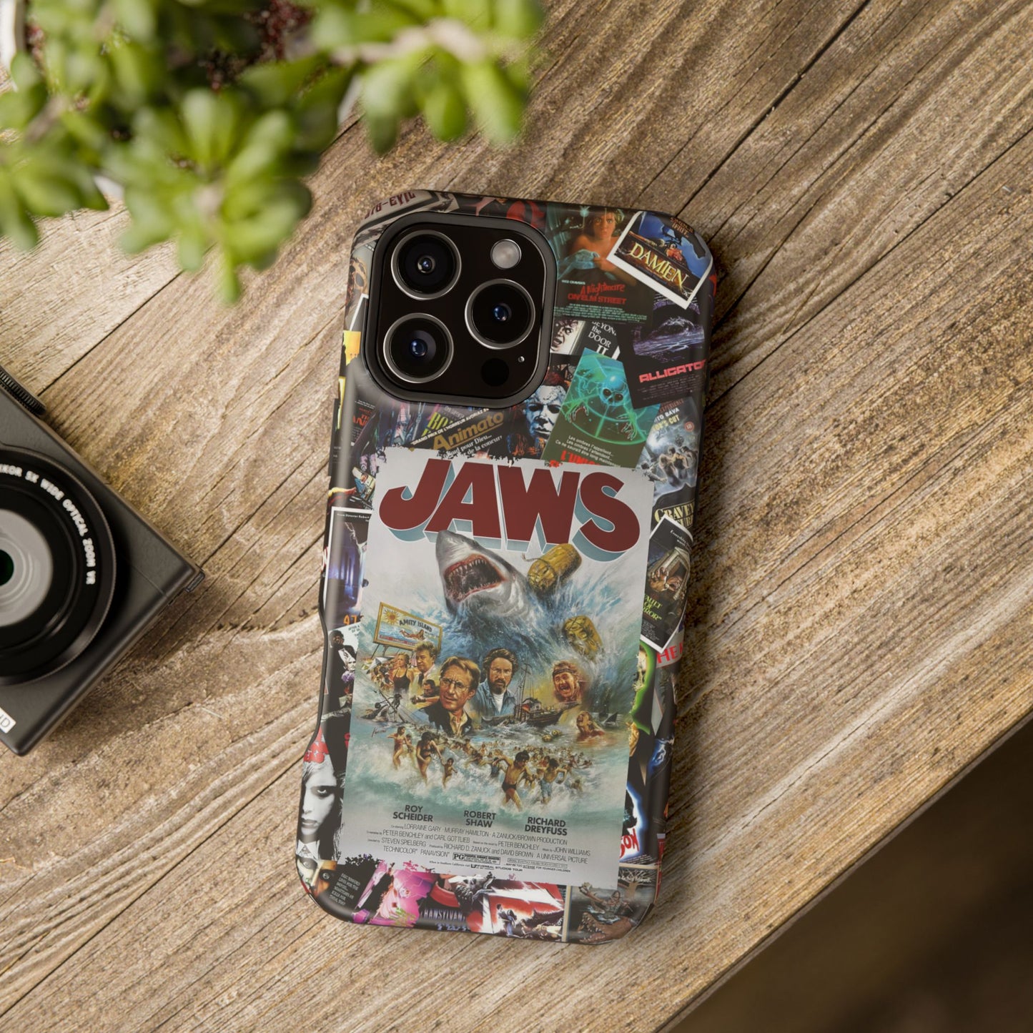 Jaws MagSafe® iPhone Tough Case Dual Layer Robust